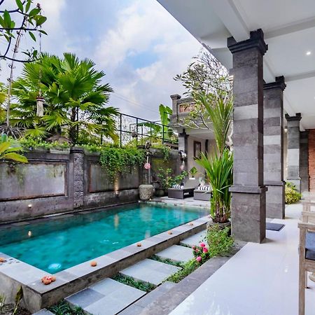 Ayu Sari Guesthouse By Mahaputra Ubud Exterior foto